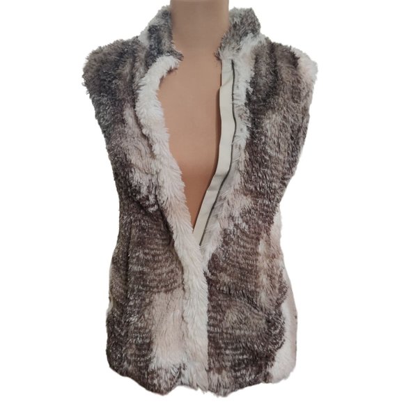 Cabi Womens Faux Fur Vest Aspen Snow Bunny Full Zip Brown White Soft Cozy sz XS - Picture 2 of 7